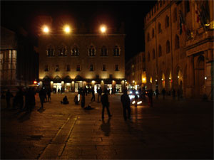 Bologna di notte, Piazza Maggiore